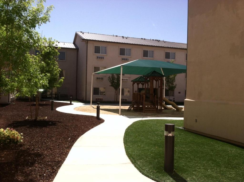 Landmark Inn Fort Irwin Exterior photo