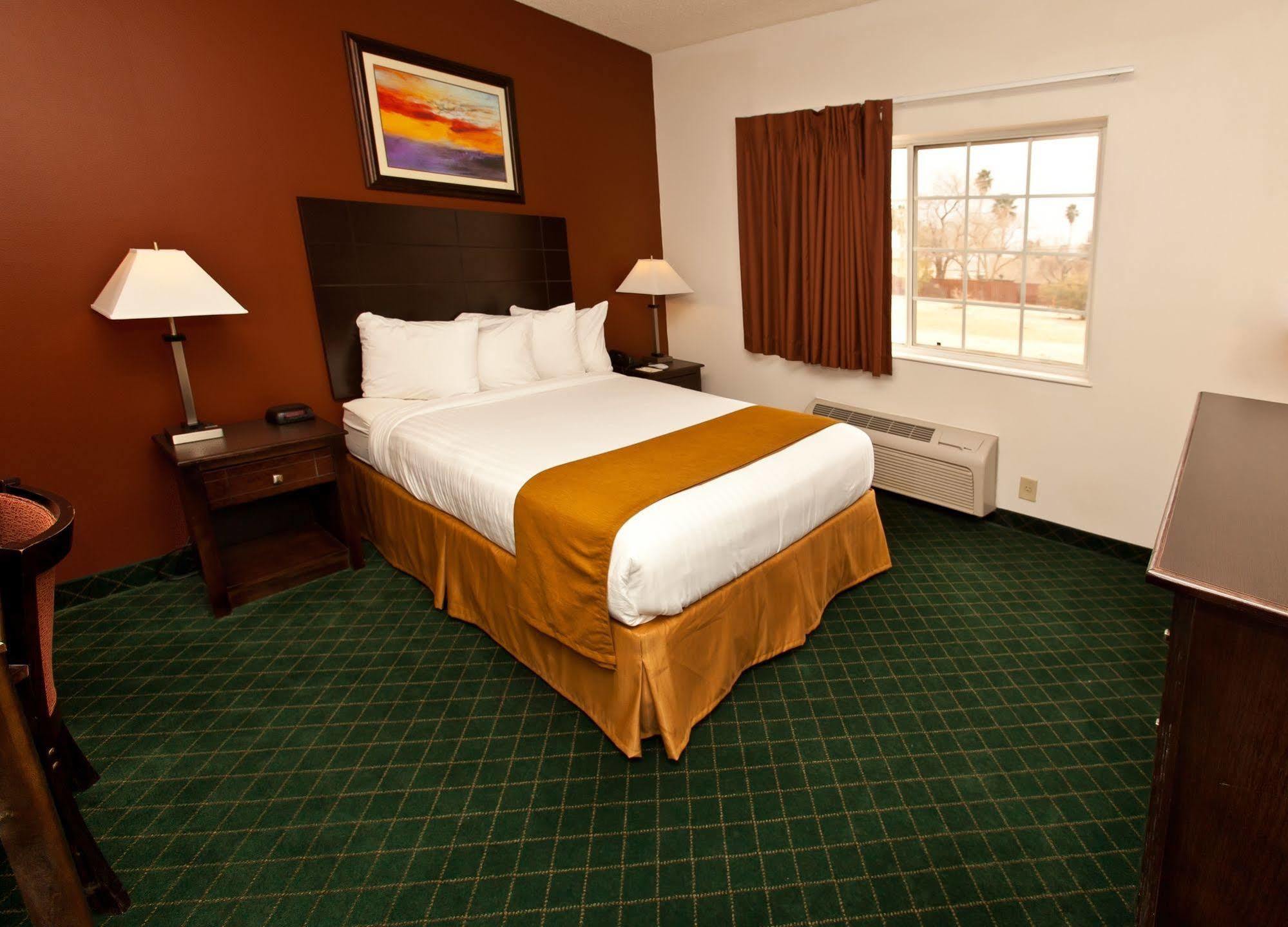 Landmark Inn Fort Irwin Exterior photo
